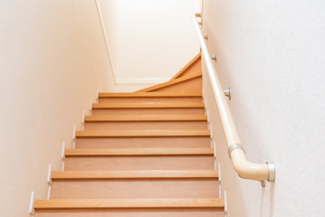 新築一戸建ての階段―階段の手すり