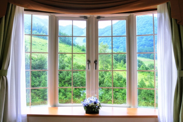 新築一戸建ての窓の種類：出窓