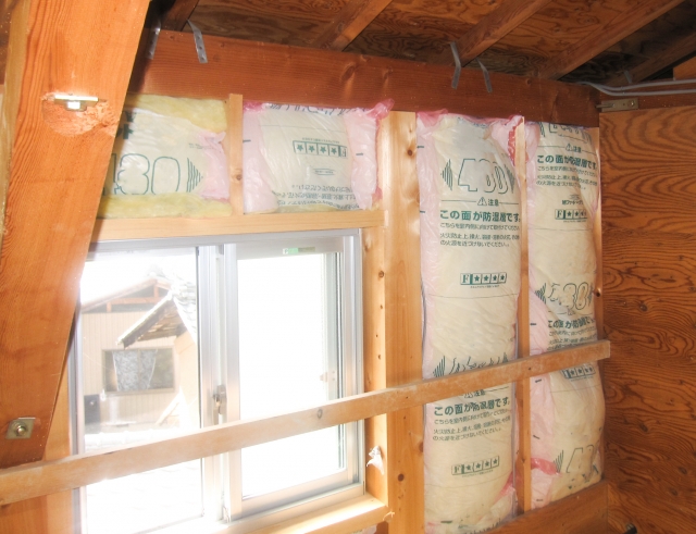 新築一戸建ての暑さ対策―天井や壁の断熱性能を高める