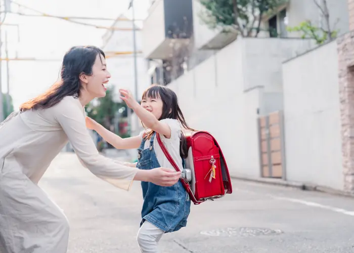 親に言われてうれしかった言葉アンケート 2位は「いってらっしゃい」や「おかえり」などの外出時や帰宅時の言葉