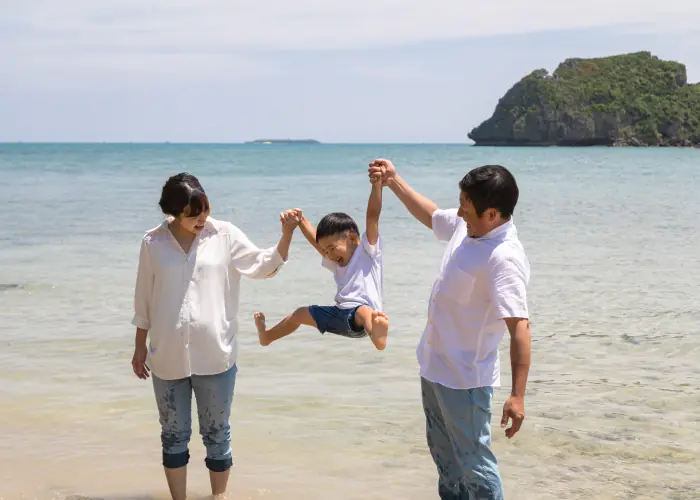 親になってよかったと思うことアンケート 1位は「子どもと一緒に遊んだり旅行に行けたりする」