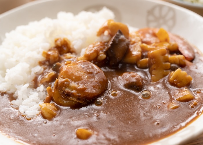 睡眠の質を上げる夕食のメニューはシーフードカレー